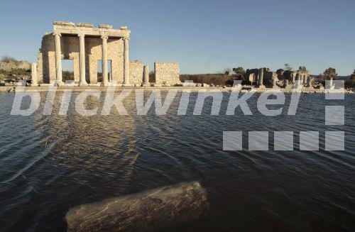 blickwinkel Thermen der Faustina in der antiken Stadt Milet, Tuerkei