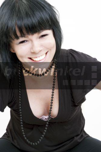 Schwarzhaarige Frau Schwarzhaarige Frau