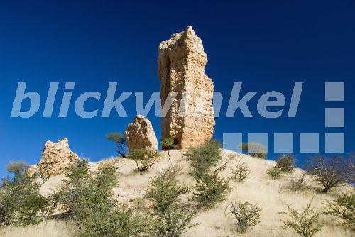 blickwinkel - Vingerklip, Fingerklippe an den Ugab-Terrassen, Namibia ...